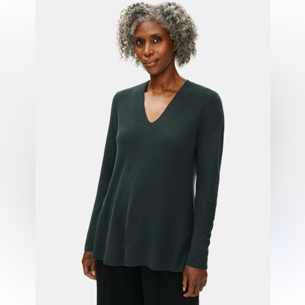 Eileen Fisher ultrafine merino wool vneck charcoal gray XS tunic ease sweater